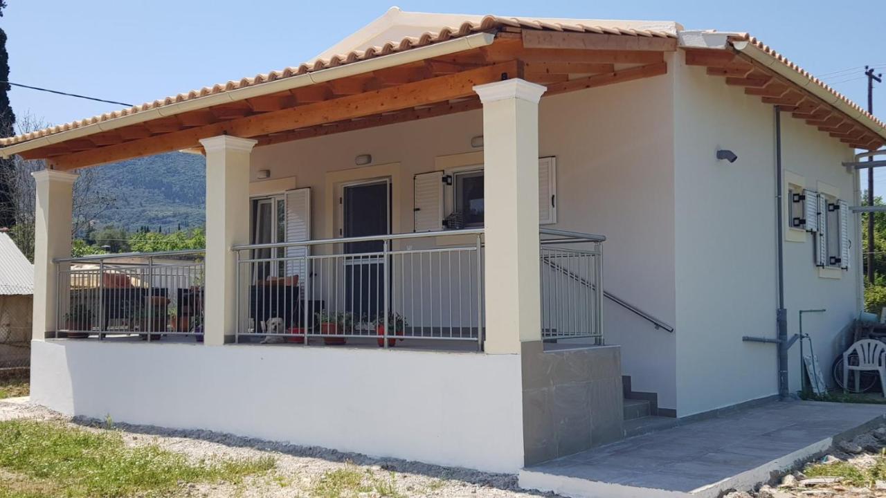 Appartamento Casa Loukia Gastouri  Esterno foto