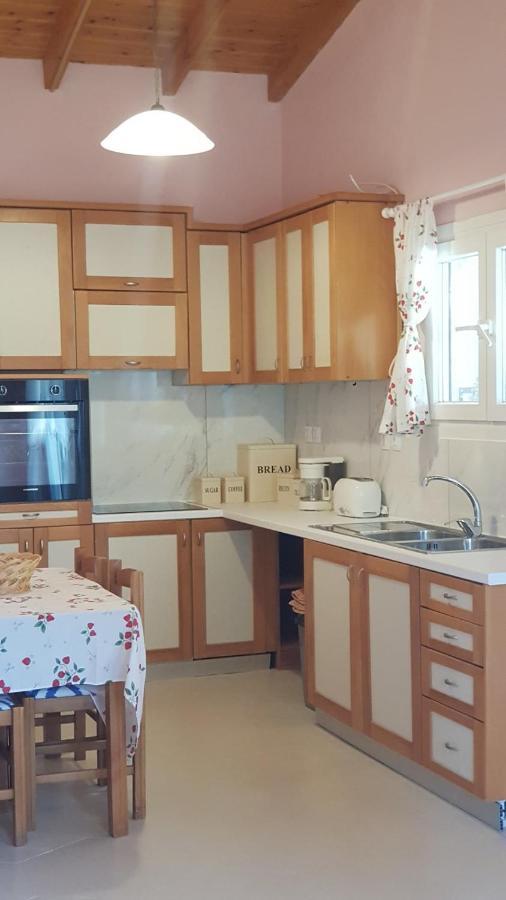 Appartamento Casa Loukia Gastouri  Esterno foto